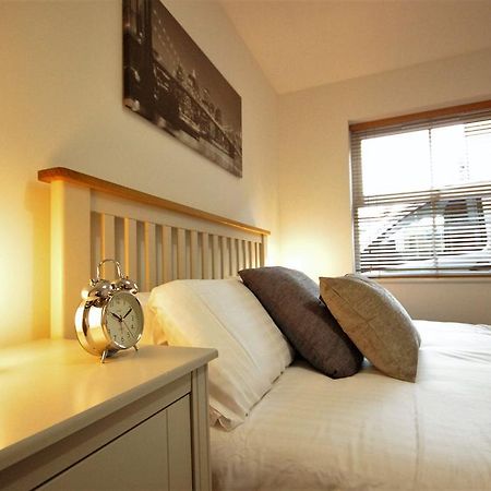Kings Court Apartment كينغستون أبون هول المظهر الخارجي الصورة
