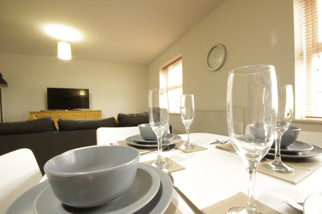 Kings Court Apartment كينغستون أبون هول المظهر الخارجي الصورة