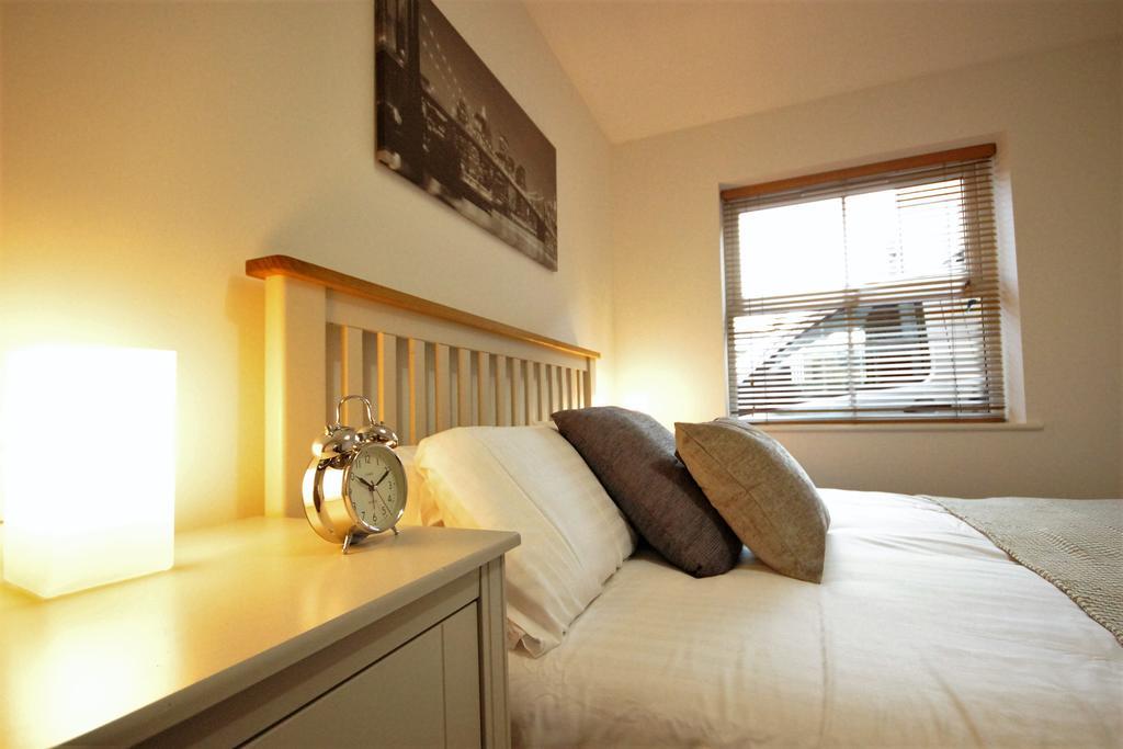 Kings Court Apartment كينغستون أبون هول المظهر الخارجي الصورة